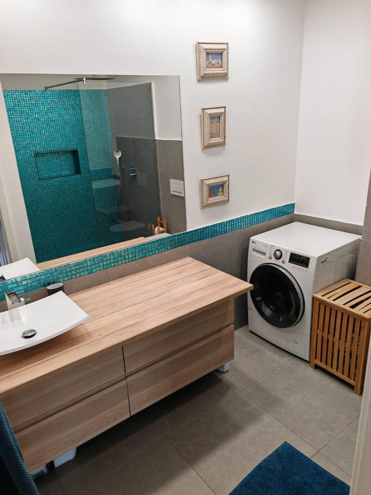 Skylark Cozy Bigger Apartment Budapest Exterior foto